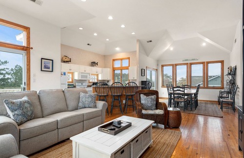 Monteray Shores House | It's All Good In Corolla: Soundside, Pool, Spa