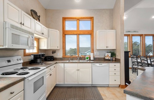 Monteray Shores House | It's All Good In Corolla: Soundside, Pool, Spa