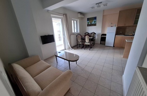 Nea Chalkidona Apartment | It's Always Sunny in Filadelfeia