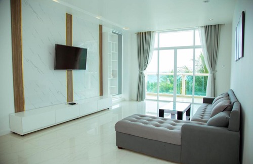 Phu Hai Beach Apartment | ITNW SPACIOUS SEAVIEW