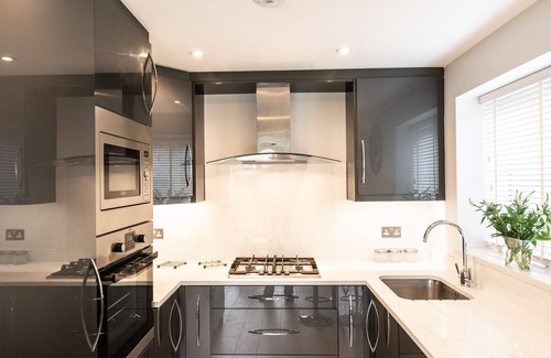 Reading Apartment | Ivory Lodge