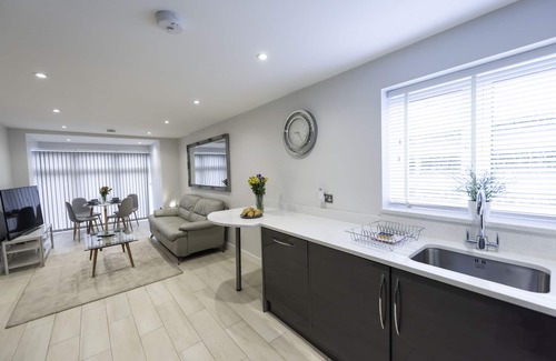 Reading Apartment | Ivory Lodge