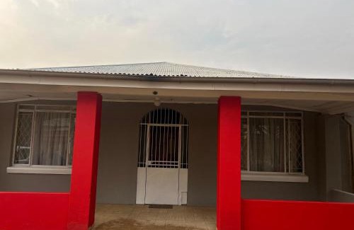 Greater Johannesburg Metropolitan Area Apartment | Izimbalizethu