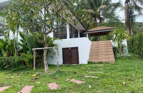 Wok Tum Villa | Izzy Villa