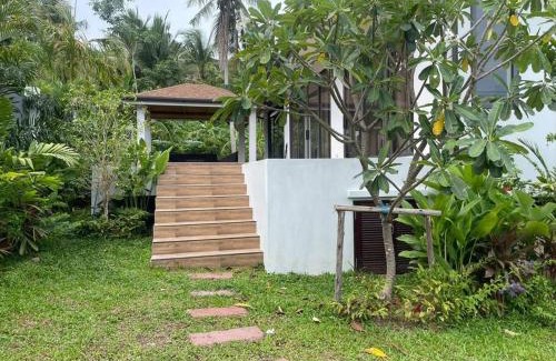 Wok Tum Villa | Izzy Villa