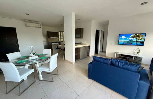 Downtown Cancun Apartment | J-304 Deluxe 2 Bed 2 Bath Suite (Large outdoor Pool)