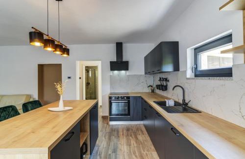 Novi Vinodolski Apartment | J&M