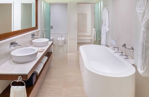 Jebel Ali Resort | JA Palm Tree Court, Dubai