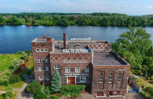 West Pomeranian Voivodeship Bed & Breakfast | JACHTOWA Hotel i Restauracja