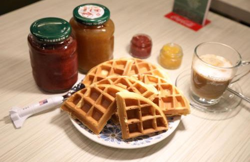 North District House | Jack Castle