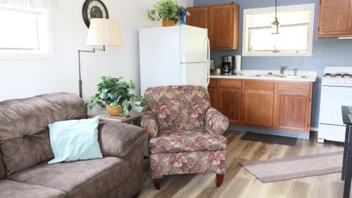 National Mine Cabin | Jack Pines