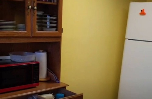 Dundee Apartment | Jack's Joints Apt C River View ~ steps from Village festivities and eateries!