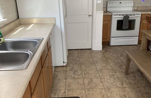 Idaho Falls House | Jacki Lynn’s Large Idaho Falls Downtown Brick Home. 2-3 Kings!