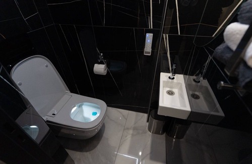 Mulhouse Apartment | Jacuzzi & Hammam in the heart of Mulhouse