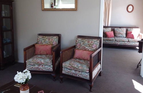 Coromandel Cottage | Jaed Cottage - Set on Sunny & Serene 1.75 Acres. Close to Town/wi-fi