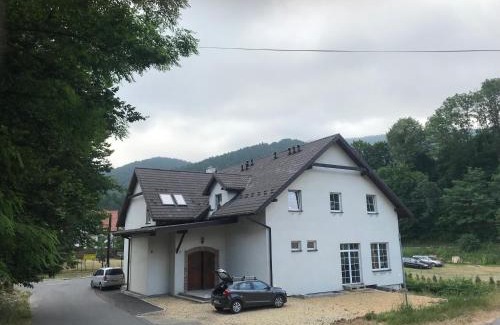 Miedzybrodzie Zywieckie Bed & Breakfast | Jagnienawinie