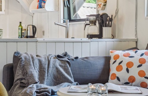 Hou House | "Jahn" - 1.8km from the sea by Interhome