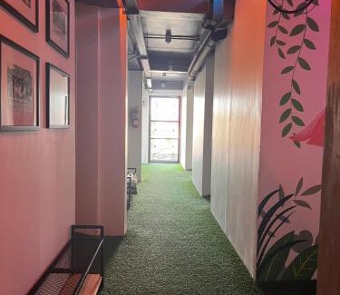 Thapae Hotel | Jai Loy Cafe & Rooftop