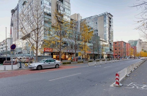 Downtown Beijing Apartment | Janyue Movie Night High Rise View