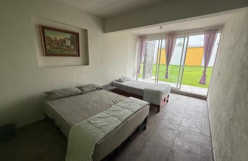 Yautepec House | Jardín las Victorias