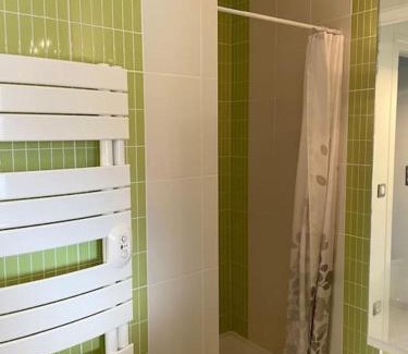 Salies-de-Bearn Apartment | JASMIN- Appartement T3 lumineux très bien équipé avec balcon