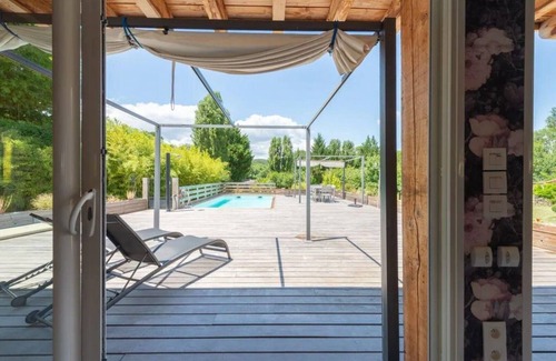 Gagnieres House | Jasmin in the Domaine des Fleurs flower estate