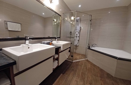 Fangshan Hotel | Jasmine Bay