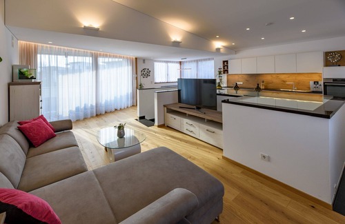 Laces Apartment | Jasmine guest suite