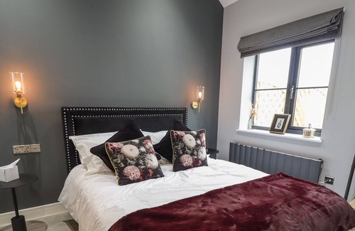 Hull Cottage | JASMINE, pet friendly, luxury holiday cottage in Willerby