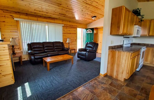 Ishpeming Hotel | Jasper Ridge Inn Ishpeming