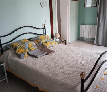 Saint-Martin-de-Hinx Apartment | Jaureguiberry