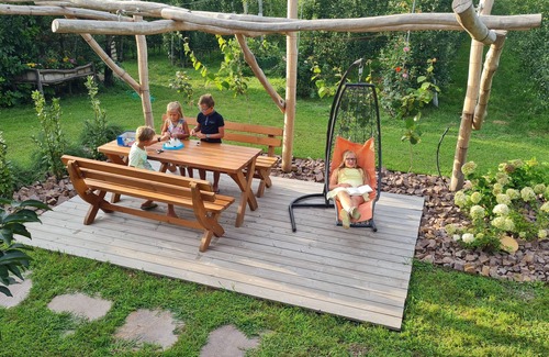 Auer Apartment | JAZZ quiet, cozy apartment with sunrise view. 10min from Lake Kaltern