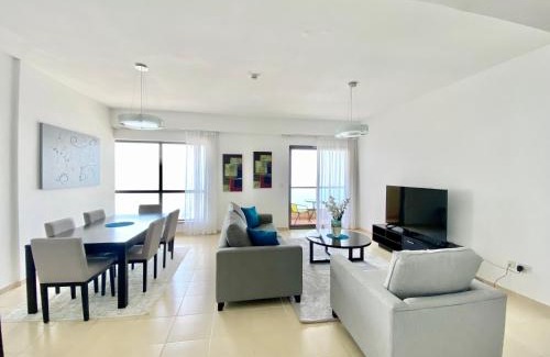 Dubai Marina Apartment | JBR Beach - Panoramic Sea View 2BR Apartment