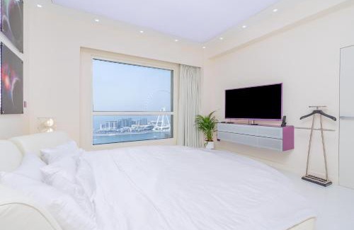 Dubai Marina Apartment | JBR Luxury Penthouse with private pool, cinema, gym, spa etc