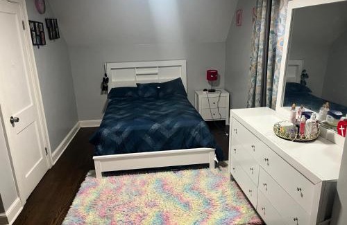 Waterbury House | Jean's homestay property