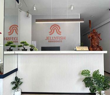 Patong Hotel | Jellyfish Residence Patong
