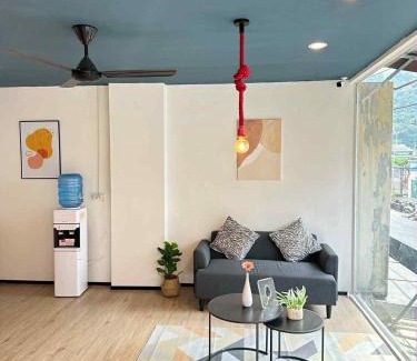 Patong Hotel | Jellyfish Residence Patong