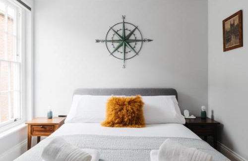 Canterbury House | Jesticos, Very Central Beautiful , 1 FOC Parking Included