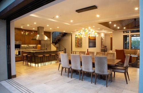 Solana Beach House | Jewel in SB: walk to the beach, enjoy the outdoor patio & firepit!