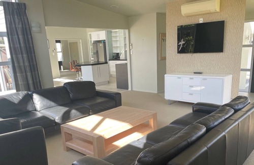 Ohope House | Jewel in the Ohope Crown