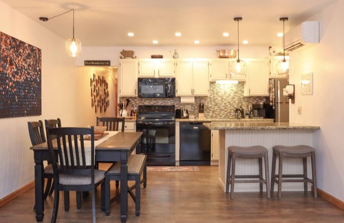 East Jewett Condo | Jewett's Gem: a comfortable, cozy, and stylish mountain getaway in the Catskills