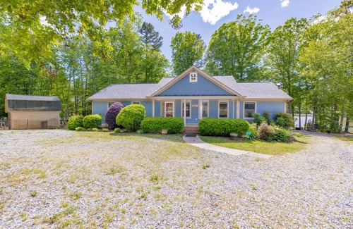 Henrico House | Jimmies Paradise at Lake Gaston