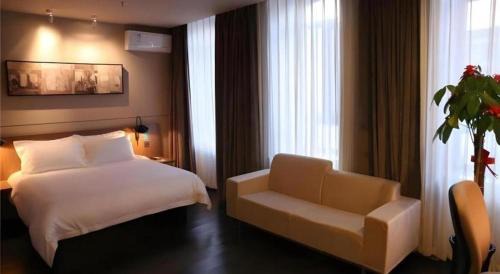 Harbin City Center Hotel | Jinjiang Inn Select Harbin Zhongyang Street Pedestrian Street Airport Bus Station