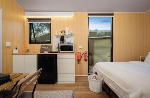 South Kolan House | JJJ's Ranch Farm 2 by Tiny Away