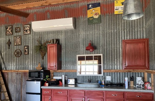 Okemah Apartment | JLO Ranch (Formerly Back to Back J Ranch Getaway)