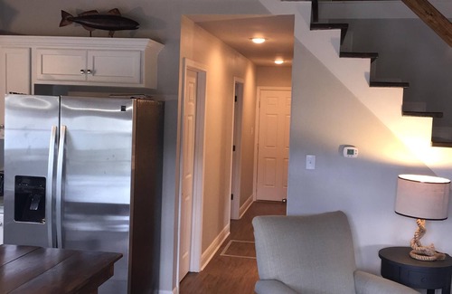 Venice Boat Rental | Joat 1 - Spacious 3 BR Venice Houseboat Sleeps 8-12