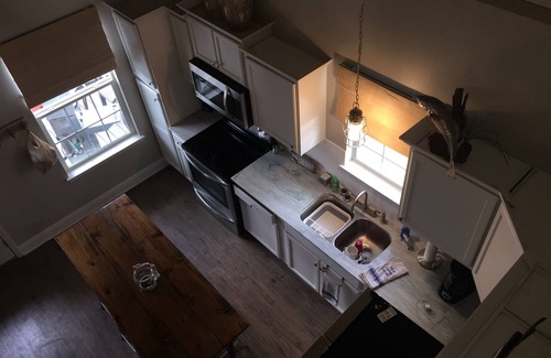 Venice Boat Rental | Joat 1 - Spacious 3 BR Venice Houseboat Sleeps 8-12
