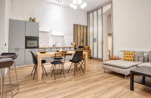 Lazzaretto Apartment | JOIVY Stylish Central Maisonette