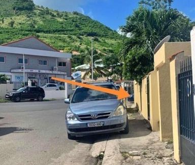 Concordia Apartment | Joli appartement climatisé avec cuisine, salle d'eau, chambre et terrasse