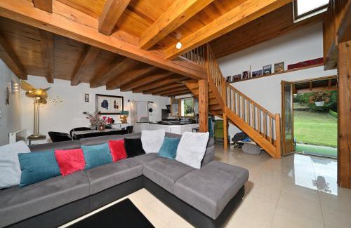 Pailhac House | Jolie Maison Vallee D'aure 4étoiles